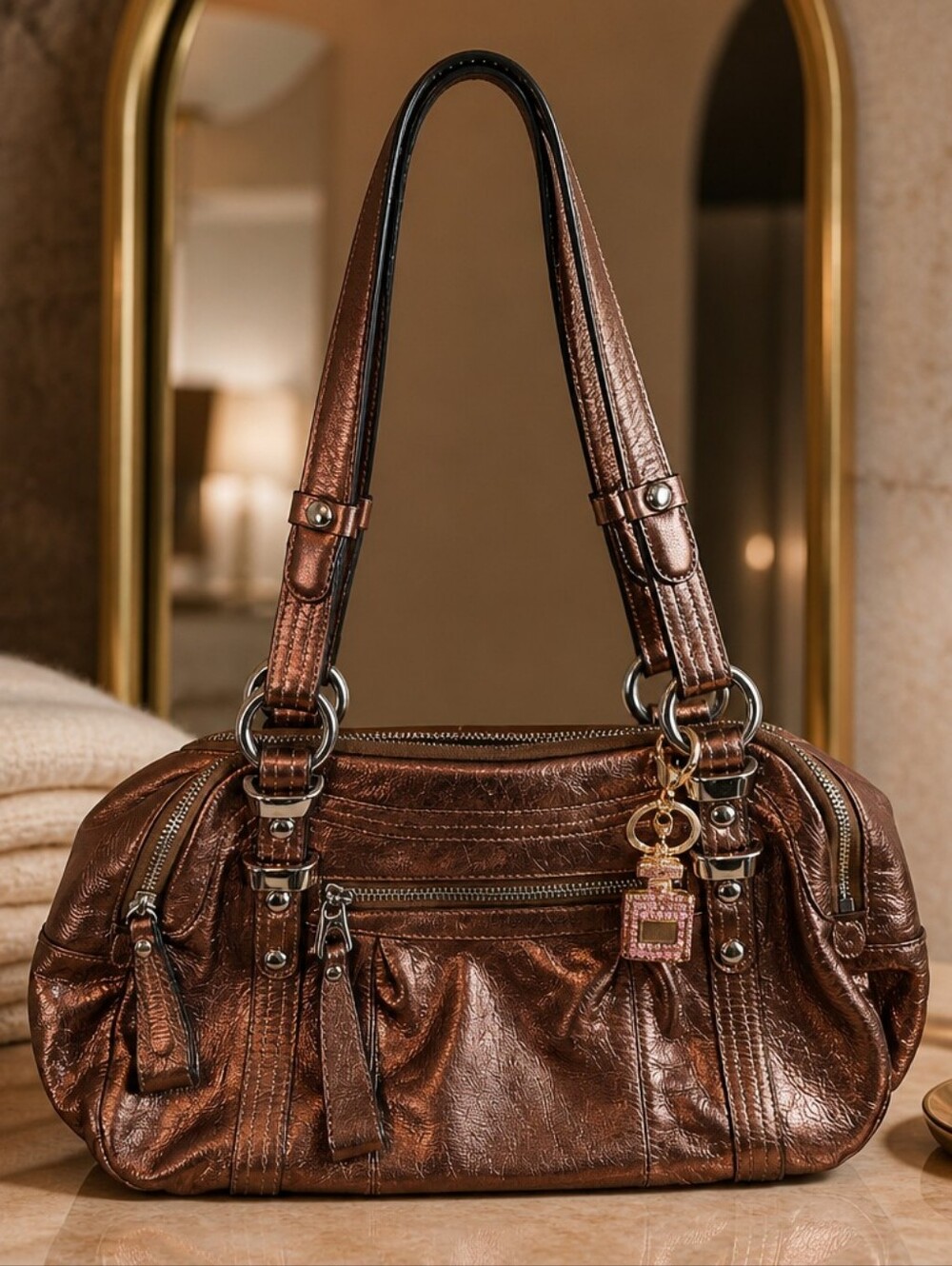 b. makowsky Metallic leather Brown Shoulder Bag EUC
